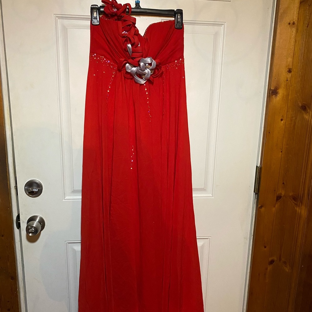 Pre own dress
